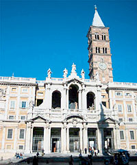 Esquilin: Zeitreise vom Haus des Nero bis zum modernen Kirchenalltag in »Santa Maria Maggiore« Esquilin: Zeitreise vom Haus des Nero bis zum modernen Kirchenalltag in »Santa Maria Maggiore«