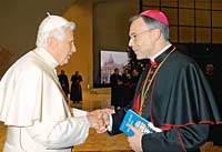 Christus ist über jede Herrschaft und jede Macht erhaben Christus ist über jede Herrschaft und jede Macht erhaben