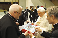 Die Sorge des Papstes für die Universalkirche teilen Die Sorge des Papstes für die Universalkirche teilen