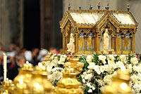 Die Mütterlichkeit der Kirche ist Abglanz der fürsorglichen Liebe Gottes Die Mütterlichkeit der Kirche ist Abglanz der fürsorglichen Liebe Gottes