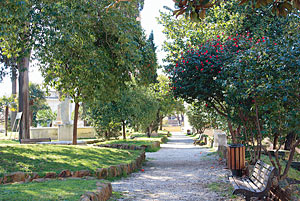 Villa Aldobrandini: Geteilte Residenz im Herzen Roms