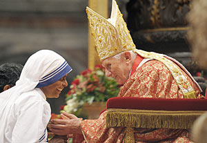 Von Anbeginn ist die Kirche die eine, katholische und apostolische Kirche Von Anbeginn ist die Kirche die eine, katholische und apostolische Kirche