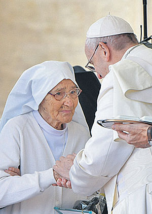 Papst ehrt Missionsschwester fr Dienst an den Armen Afrikas