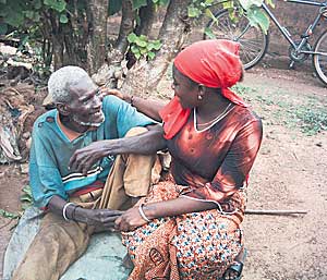 Alte Menschen als Hter des Wissens in Afrika