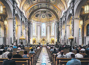 Sich dem »Wir« der betenden Kirche öffnen Sich dem »Wir« der betenden Kirche öffnen