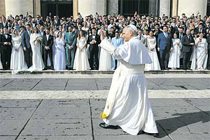 Ehe und Familie im Licht der Liebe Christi Ehe und Familie im Licht der Liebe Christi